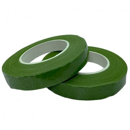 7877