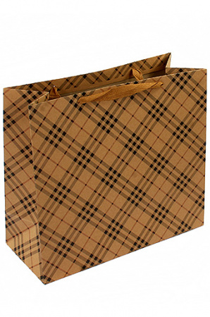 821